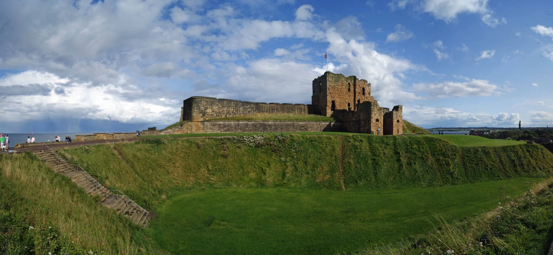 Tynemouth Priory, Castle & Moat