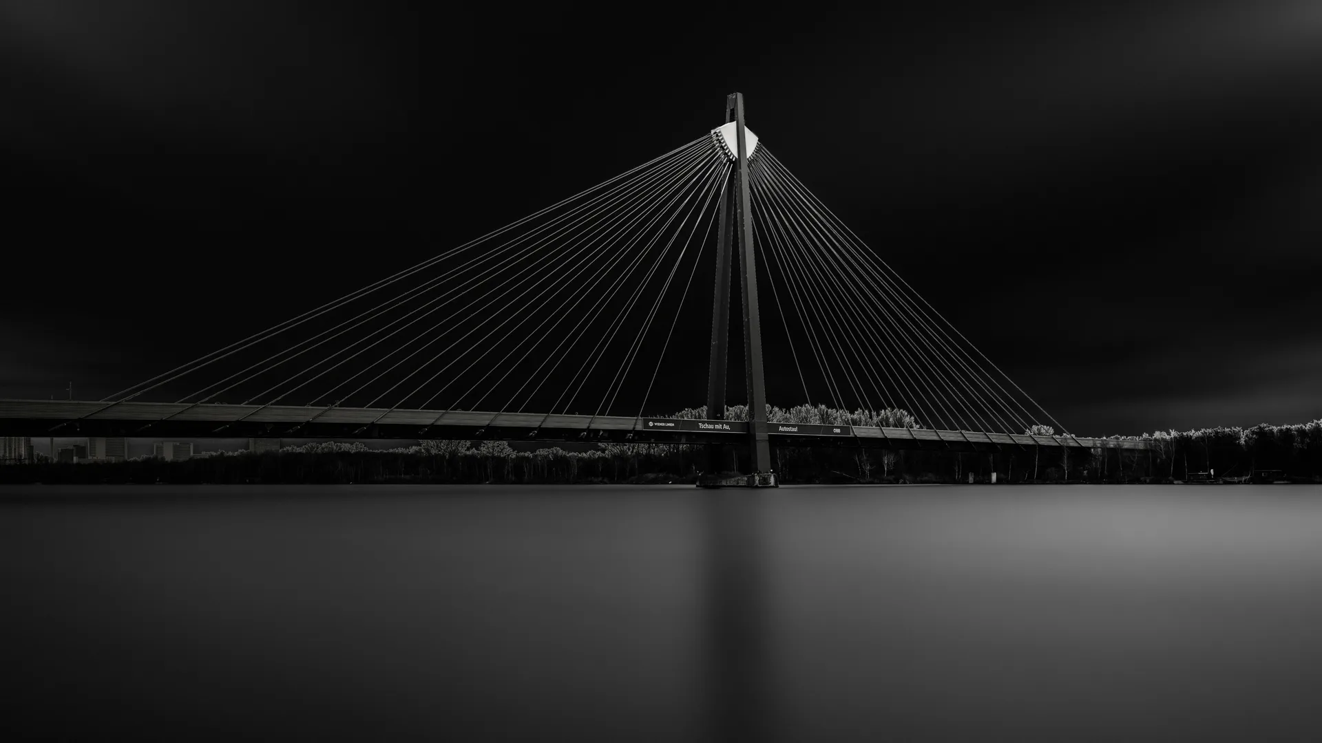 Katze Stinkt · Vienna · Donaustadtbrücke · Austria