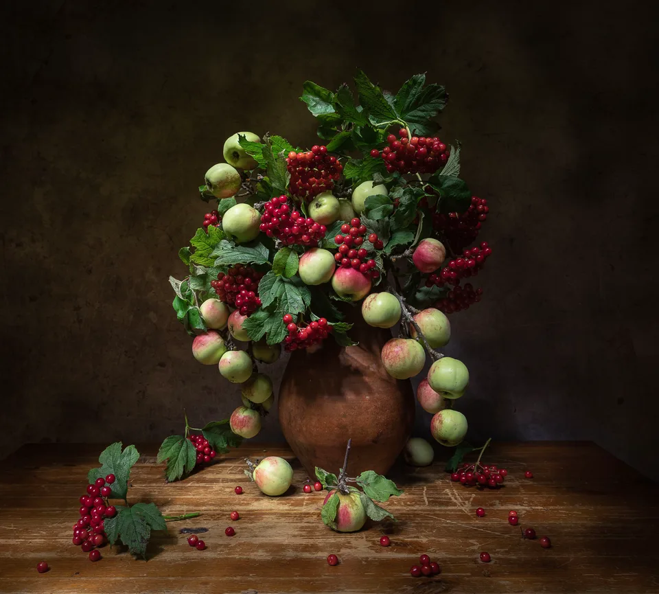 Tatiana Fedenkova · still life · fruit · bouquet