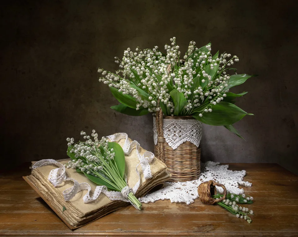 Tatiana Fedenkova · still life · flowers · baskets